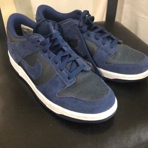 Navy Nike SB Dunks Low